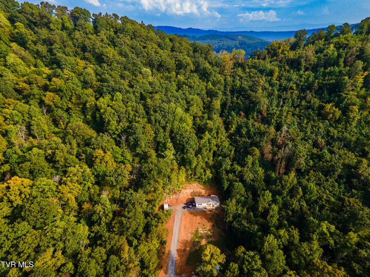 Property Photo: 4670 South Highway 66 TN 37857