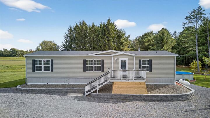 Property Photo:  2070 Beach Road  NY 14878 