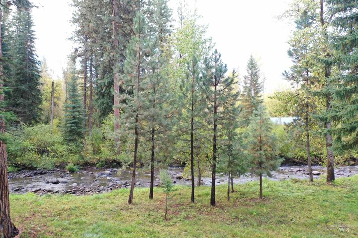 Property Photo:  3353 Woodland Drive  ID 83654 