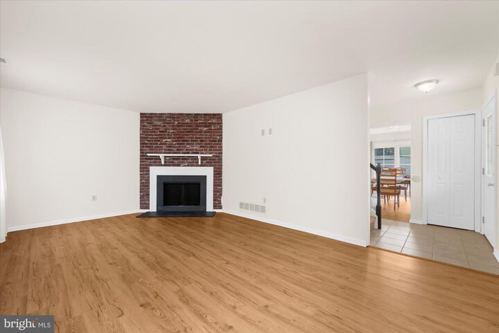 Property Photo:  206 Yardley Court  PA 18951 