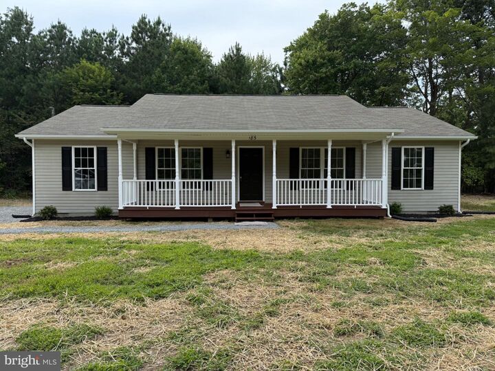 Property Photo: 185 Woodberry Drive VA 22520