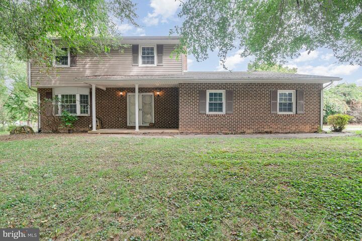 Property Photo:  1006 Sheffield Avenue  PA 17055 