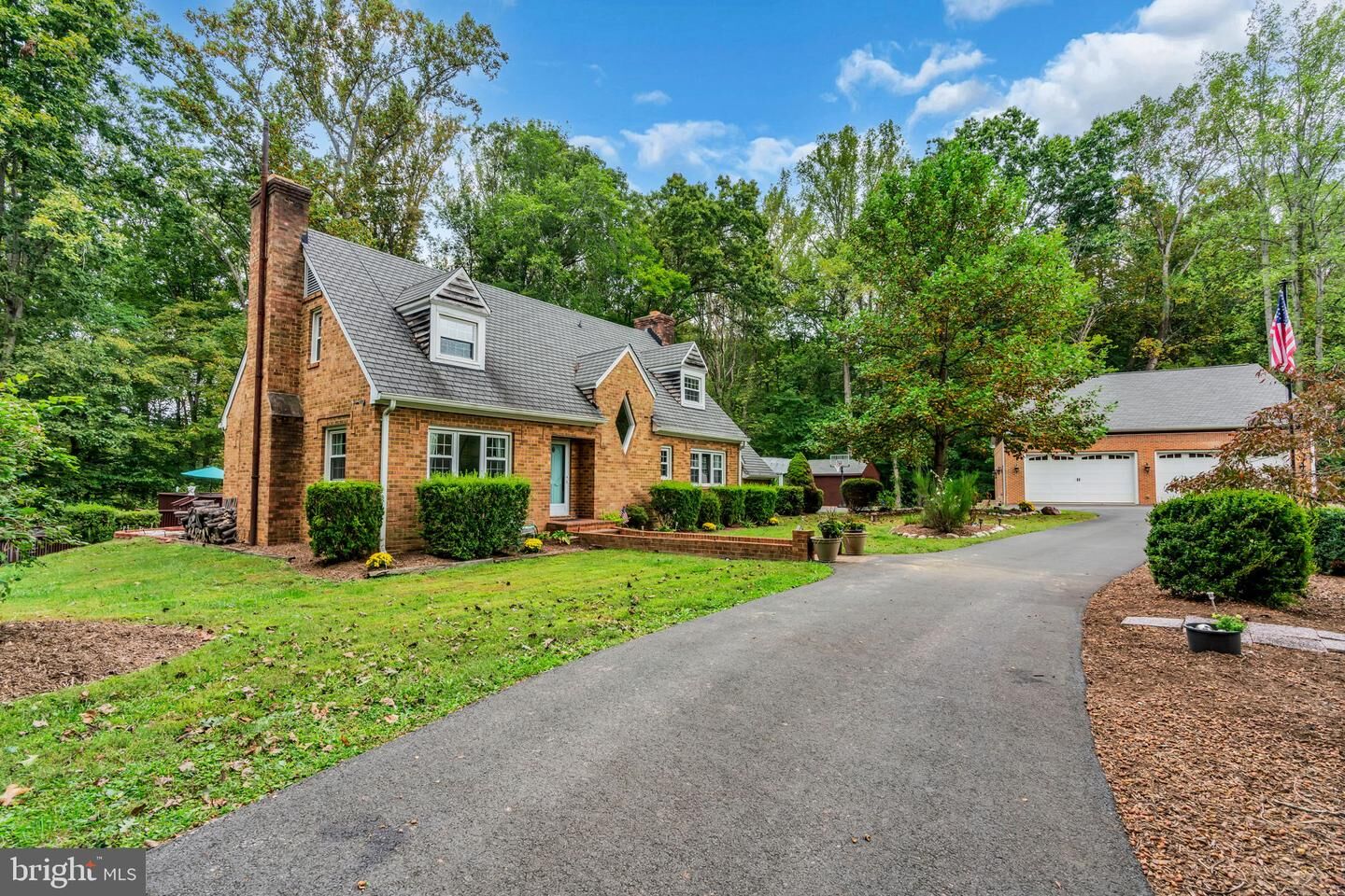 Property Photo: 12215 Henderson Road VA 20124