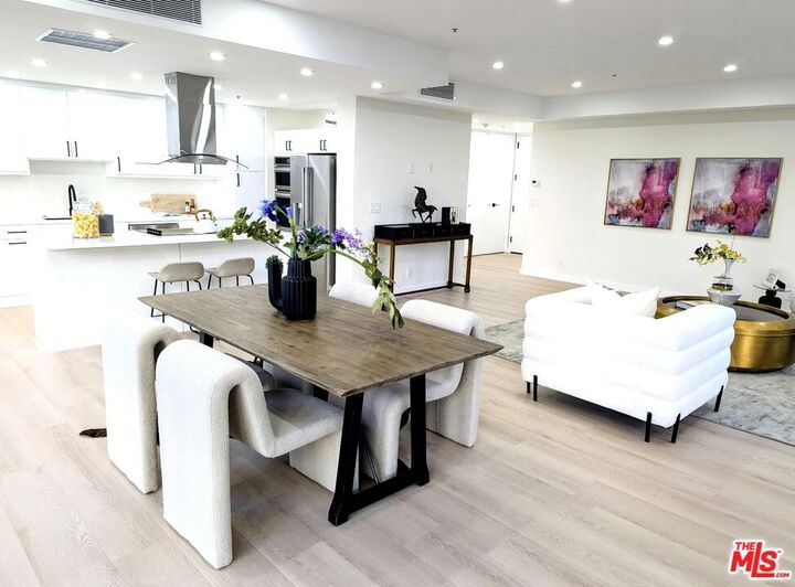 Property Photo:  10750 Wilshire Blvd  CA 90024 