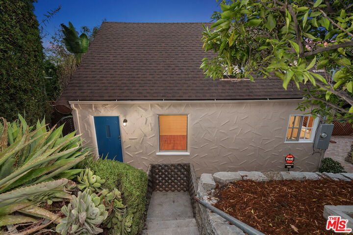 Property Photo:  502 Dove Dr  CA 90065 