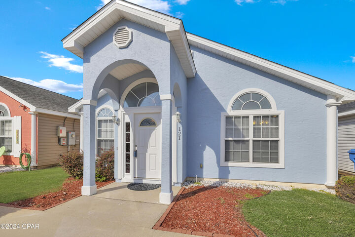 Property Photo:  121 Seagrass Way  FL 32407 