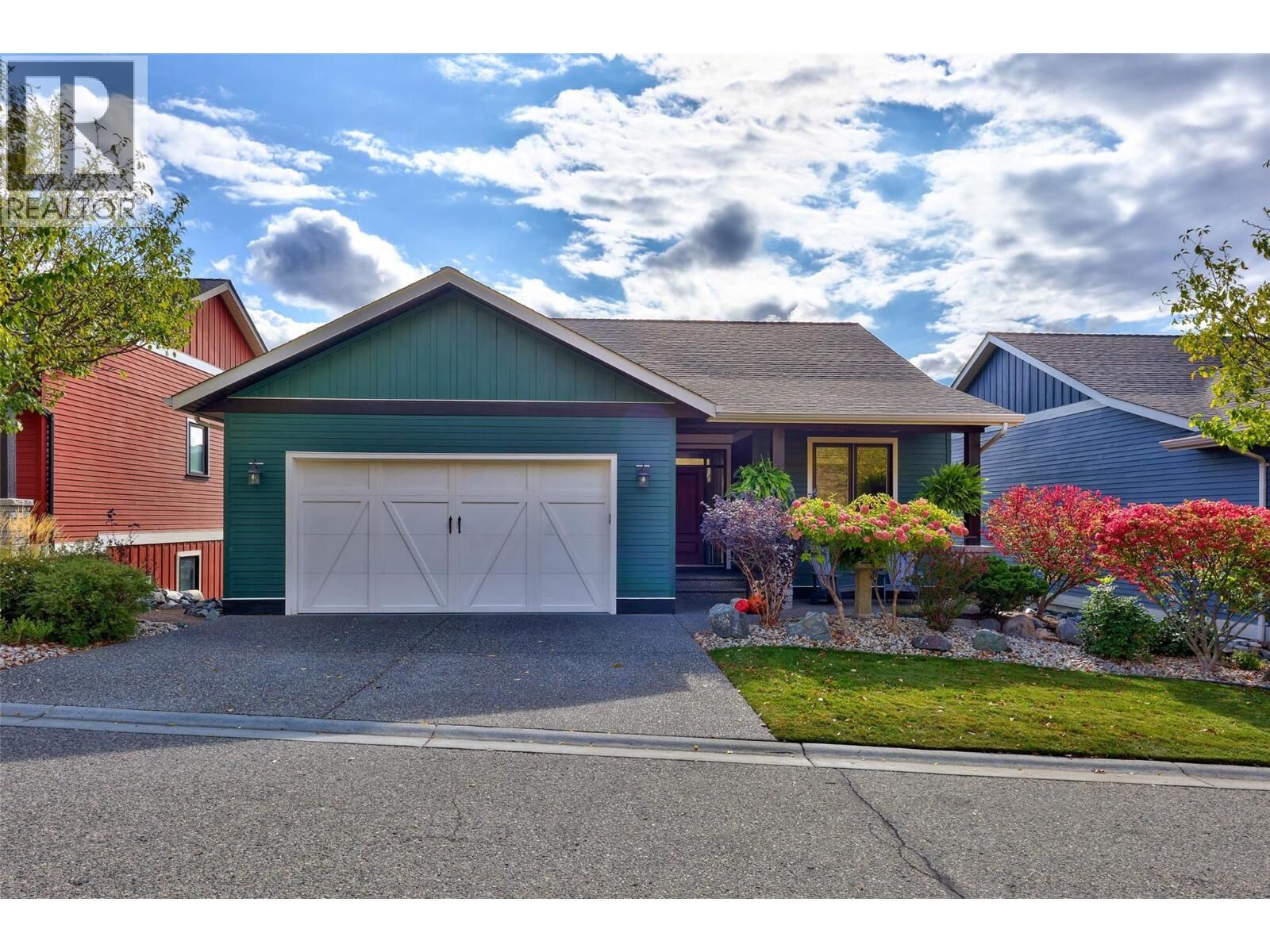 Property Photo:  944 9th Green Drive  BC V2H 1T9 