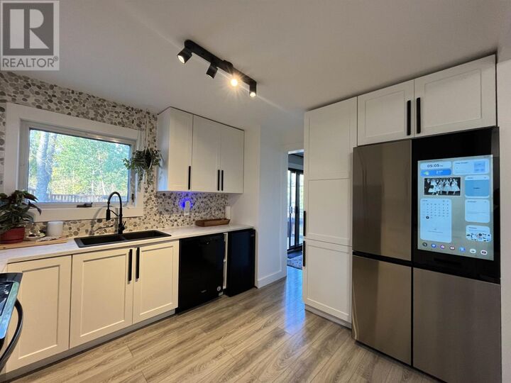 Property Photo:  132 Minto Crescent  ON P9N 3K2 