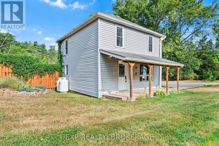 Photo de la propriété:  7993 Perth Road  ON K0K 2L0 