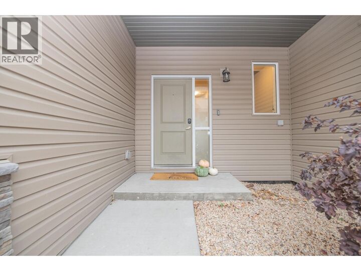 Property Photo: 933 Mount Robson Place 32 BC V1B 4G4