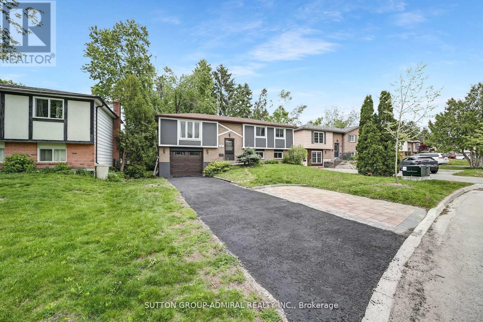 Property Photo:  14 Chippawa Court  ON L4M 5N8 