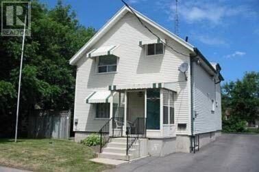 Property Photo:  89 Centre Street East Main Floor  ON L4C 1A3 