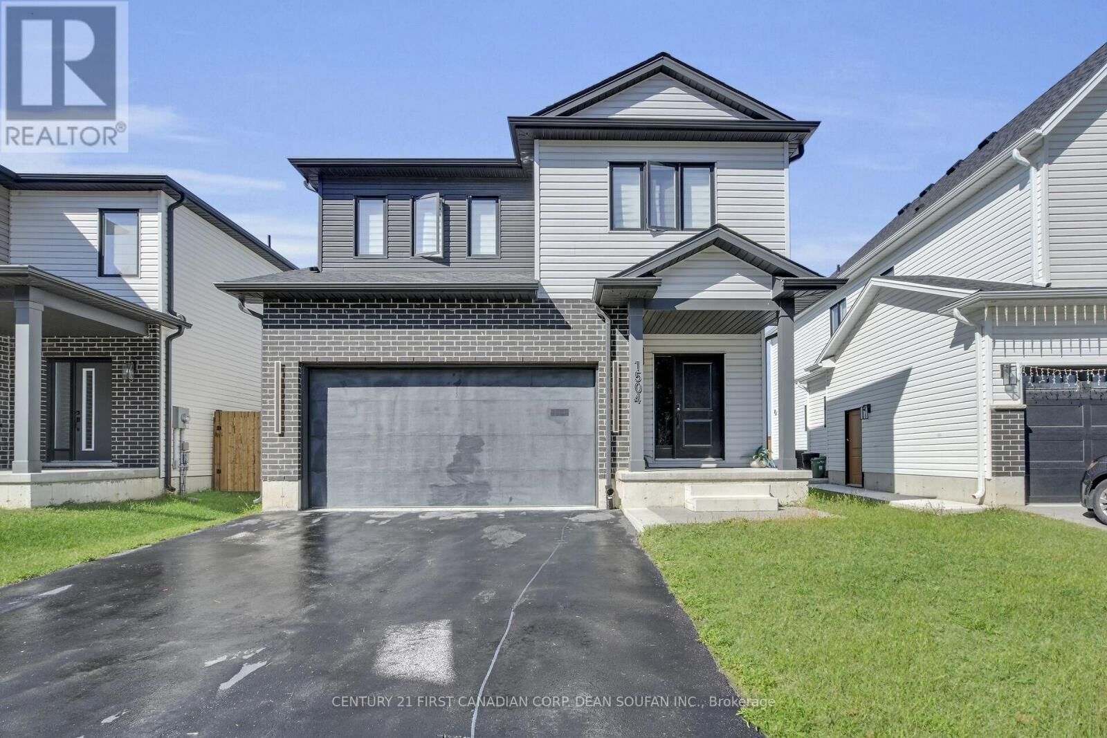 Property Photo:  1504 Twilite Boulevard  ON N6G 3P2 