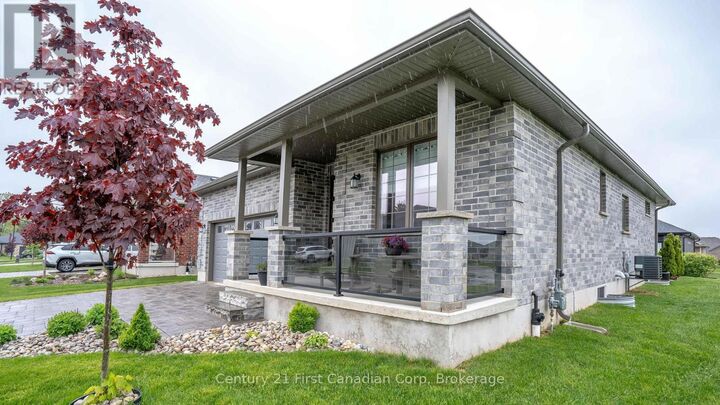 Photo de la propriété: 121 Robin Ridge Drive 35 ON L0L 1B0