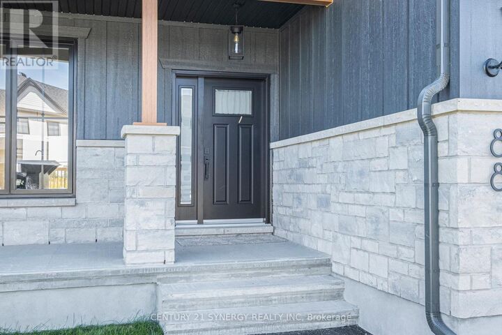 Property Photo:  88 Helen Street  ON K0A 1R0 
