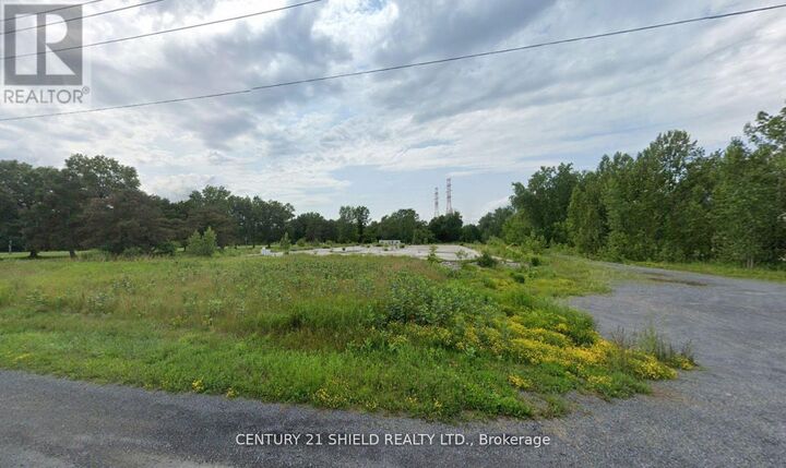 210 Saunders Drive  Cornwall ON K6H 5R6 photo