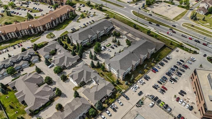 Property Photo:  873 Waverley Street  MB R3P 6C6 