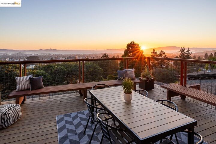 Property Photo:  1700 La Vereda Rd  CA 94709 