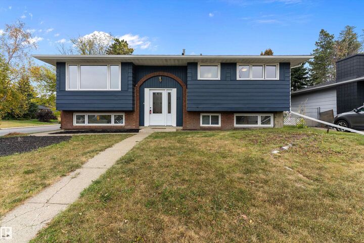 25 Grant Avenue  Sherwood Park AB T8A 3B7 photo