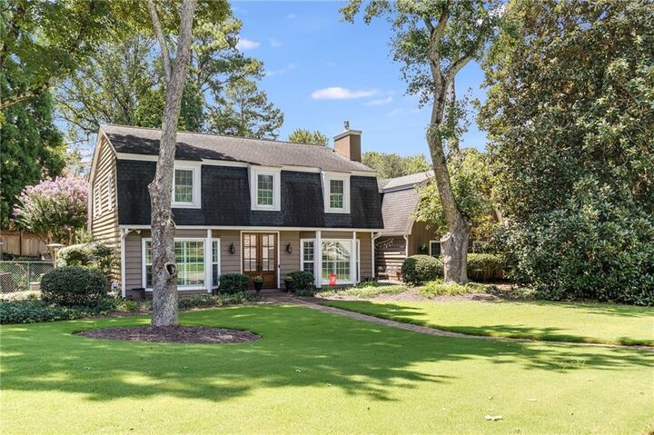 Property Photo: 450 Somerset Lane SE GA 30067
