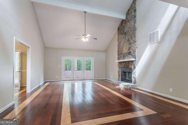Property Photo: 1945 Ledieu Road GA 30075
