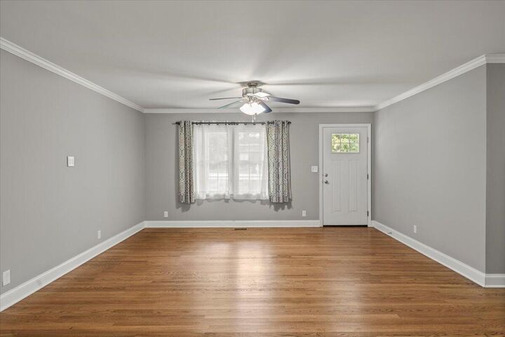 Property Photo:  921 Ridgeway Avenue  TN 37377 