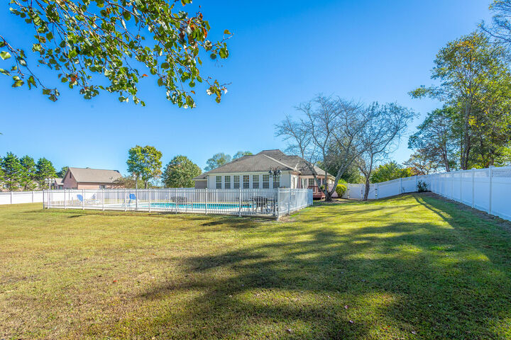 Property Photo: 8220 Briarstone Lane TN 37363