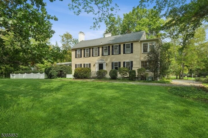 9 Wren Ct  Morris Twp. NJ 07960 photo