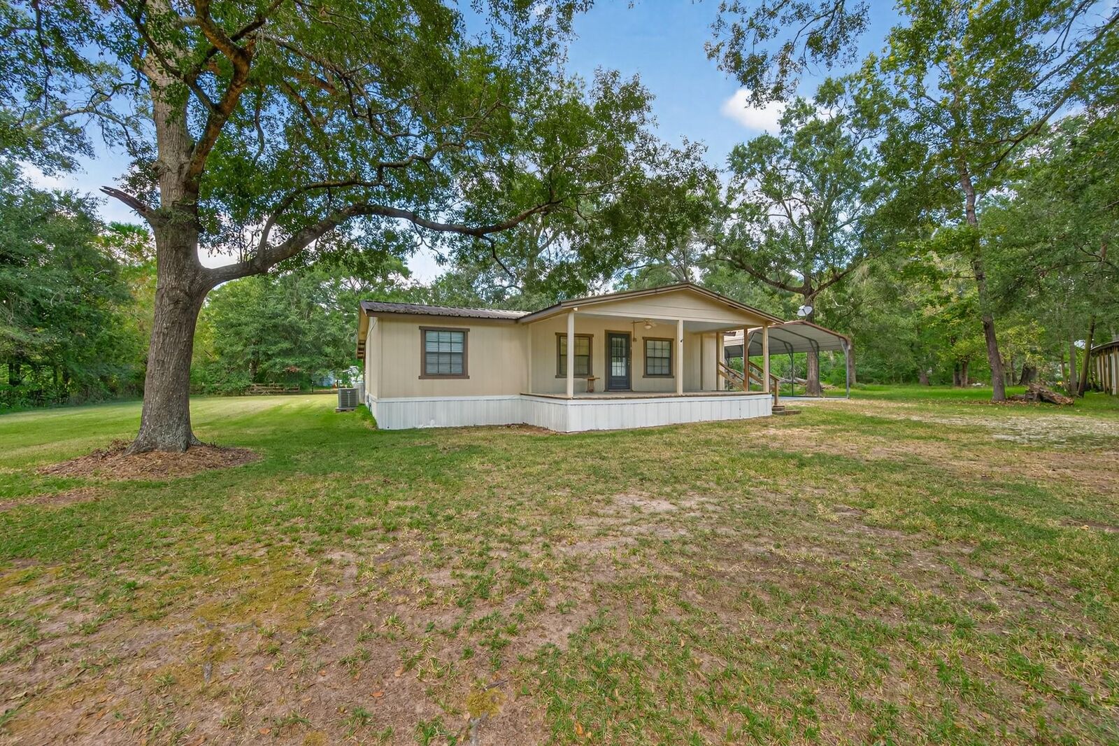Property Photo: 13111 Sandchester Trail TX 77306