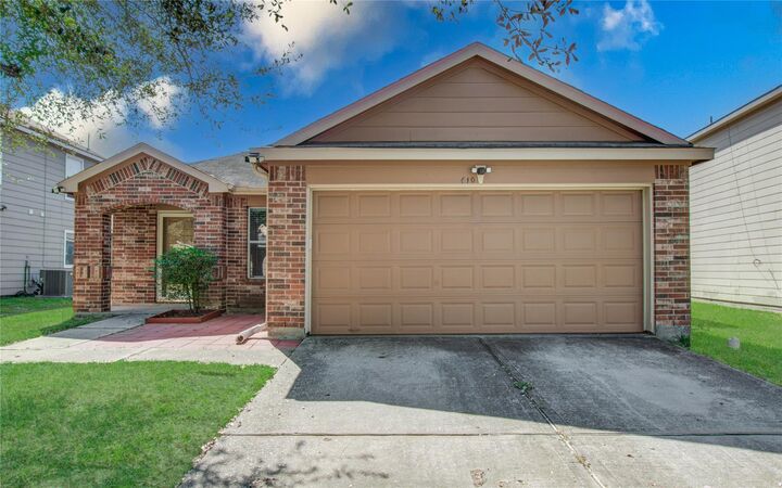 Property Photo:  610 Kiley Drive  TX 77073