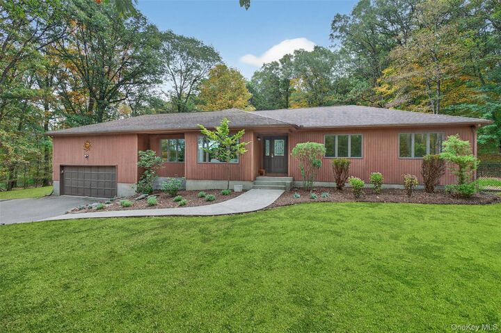 Property Photo:  73 Minturn Road  NY 10990 