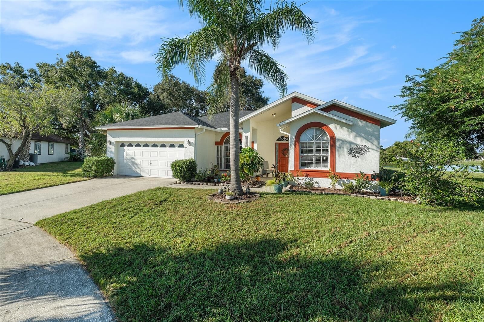 Property Photo:  2009 Natrona Court  FL 33511 