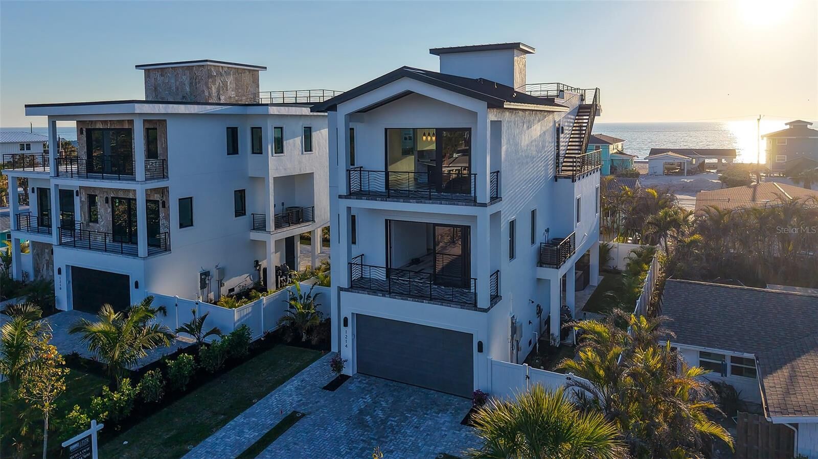 Property Photo:  1214 Gulf Boulevard  FL 34223 