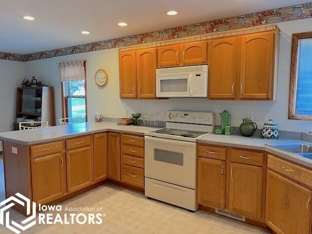 Property Photo:  616 Harrison Avenue  IA 50112 