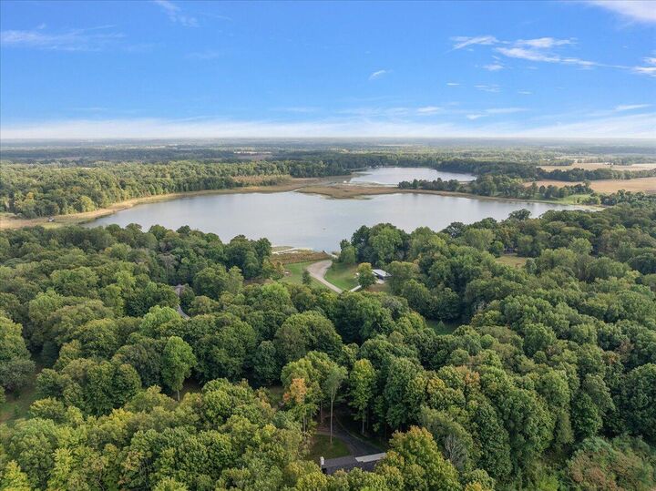 Property Photo:  8806 Lakewood Trail  MI 49102 