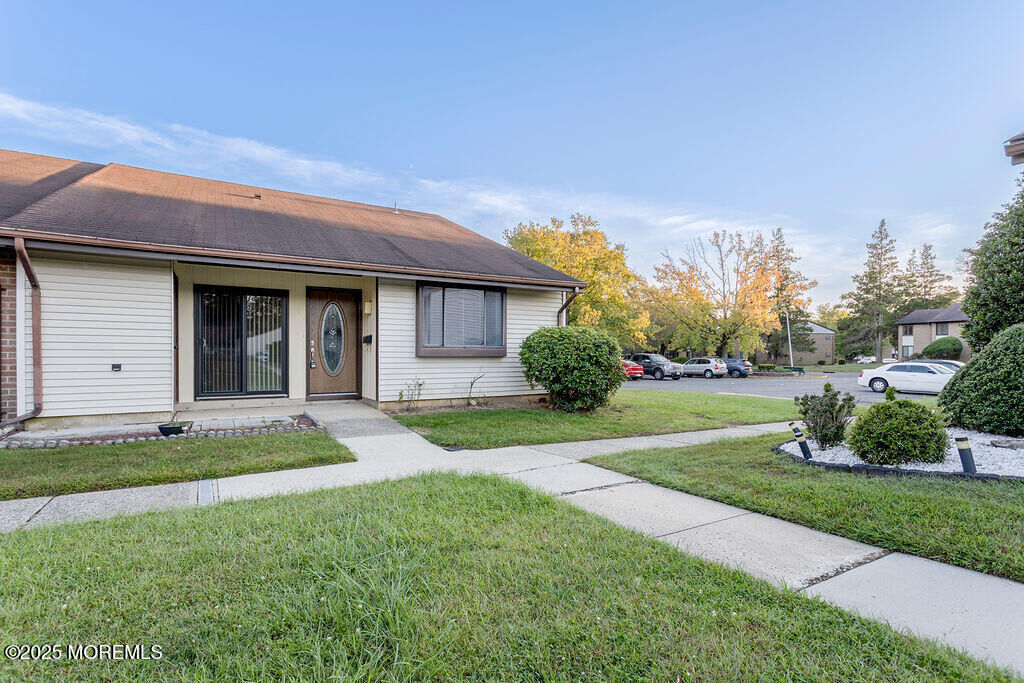 Property Photo:  47 Wild Turkey Way  NJ 07726 