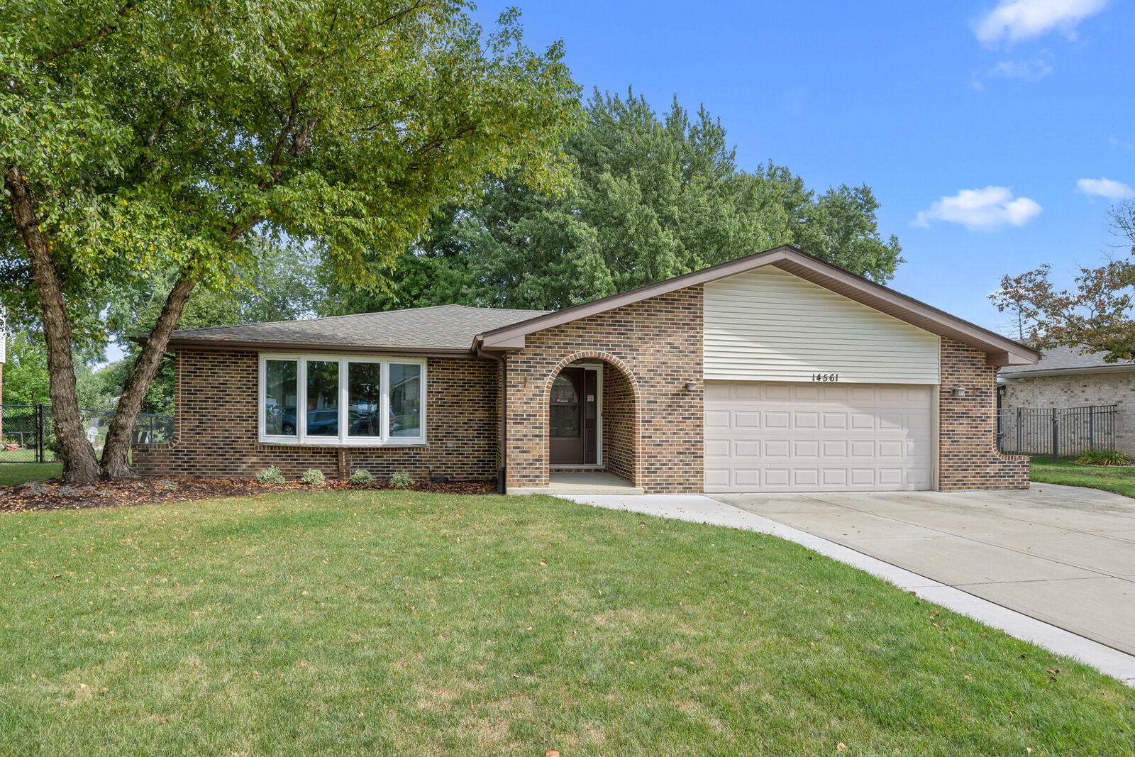 Property Photo: 14561 S Appaloosa Lane IL 60491