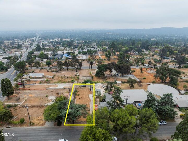 Property Photo:  740 E Poppyfields Drive  CA 91001 