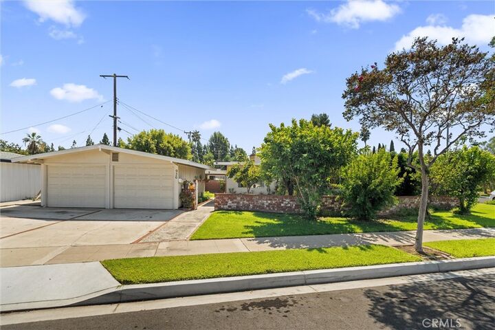 Property Photo:  936 S David Street  CA 92802 