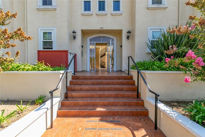 Property Photo:  300 E Providencia Avenue 201  CA 91502 