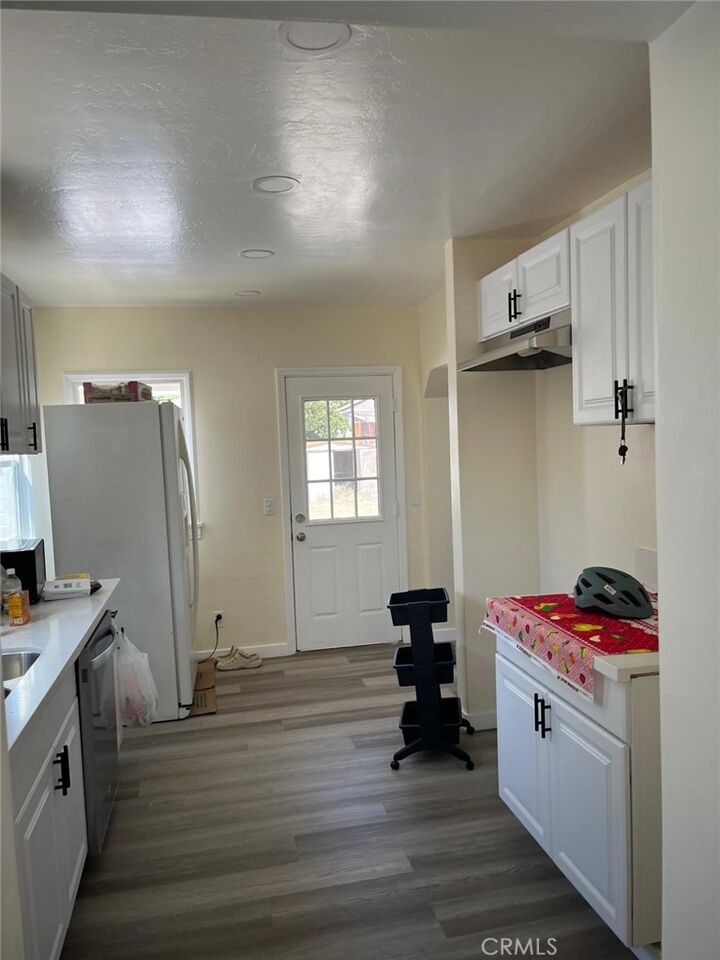 Property Photo:  2317 Olympic Drive  CA 93308 