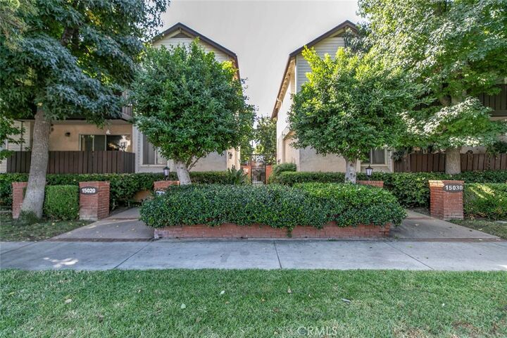 Property Photo:  15020 Victory 203  CA 91411 