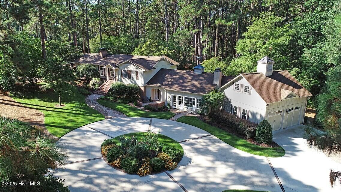 Property Photo: 675 Lake Dornoch Drive NC 28374