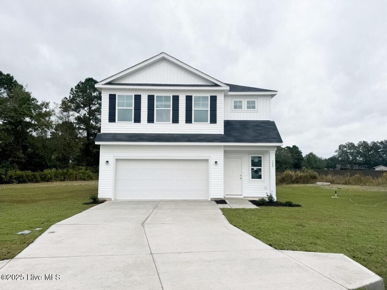 Property Photo:  502 Sandy Hollow Drive  NC 28540 