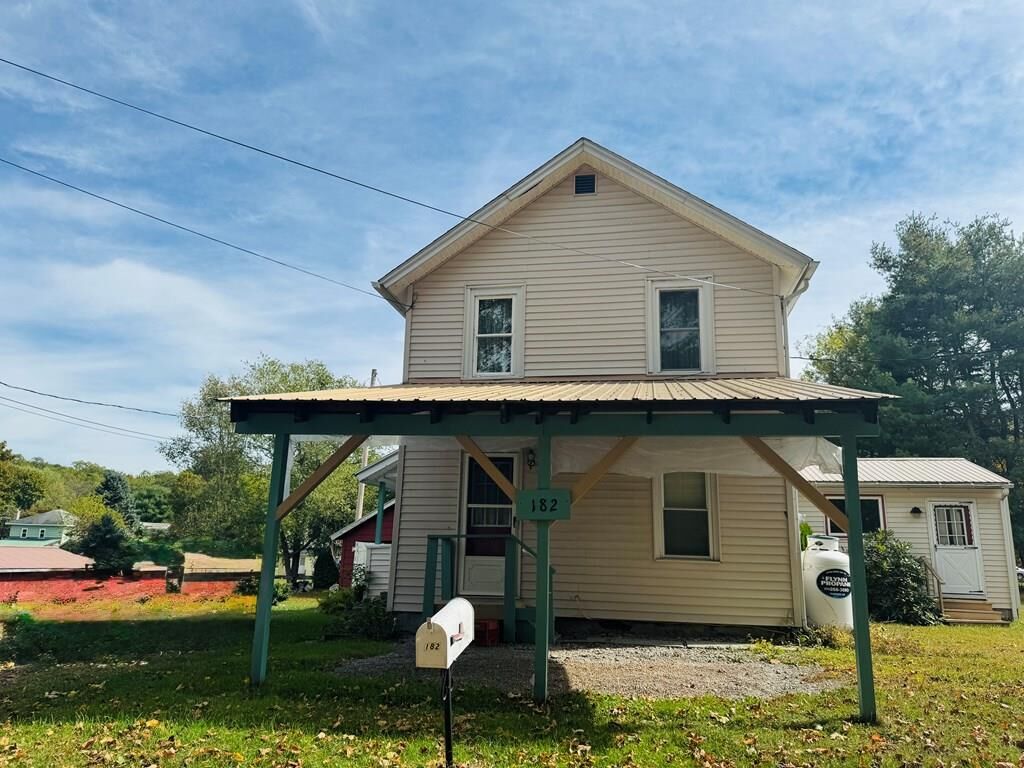 Property Photo: 182 Brookside Dr PA 18832