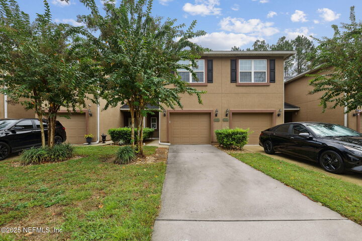 Property Photo: 3630 Creswick Circle D FL 32065