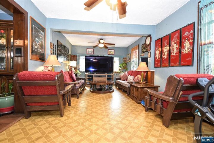 Property Photo:  435 Northern Parkway  NJ 07450 