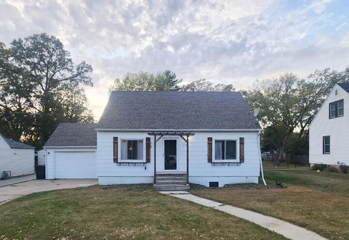 1118 Phinney Avenue  Detroit Lakes MN 56501 photo