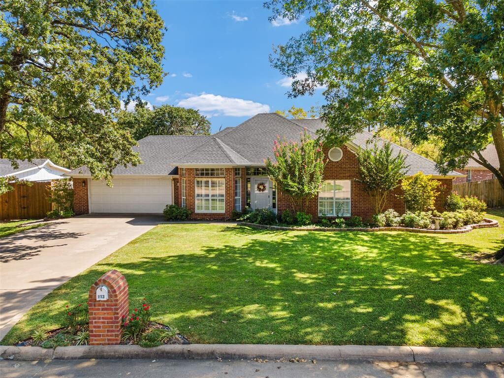Property Photo: 113 Stone Briar Drive N TX 75482