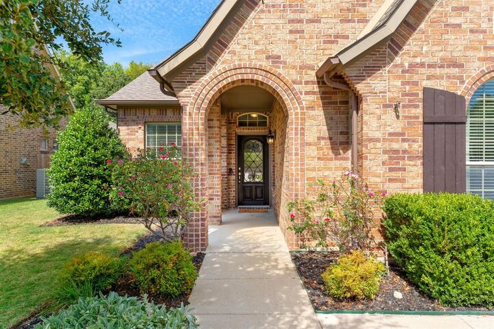 Photo de la propriété: 2707 Stonebriar Court TX 76001